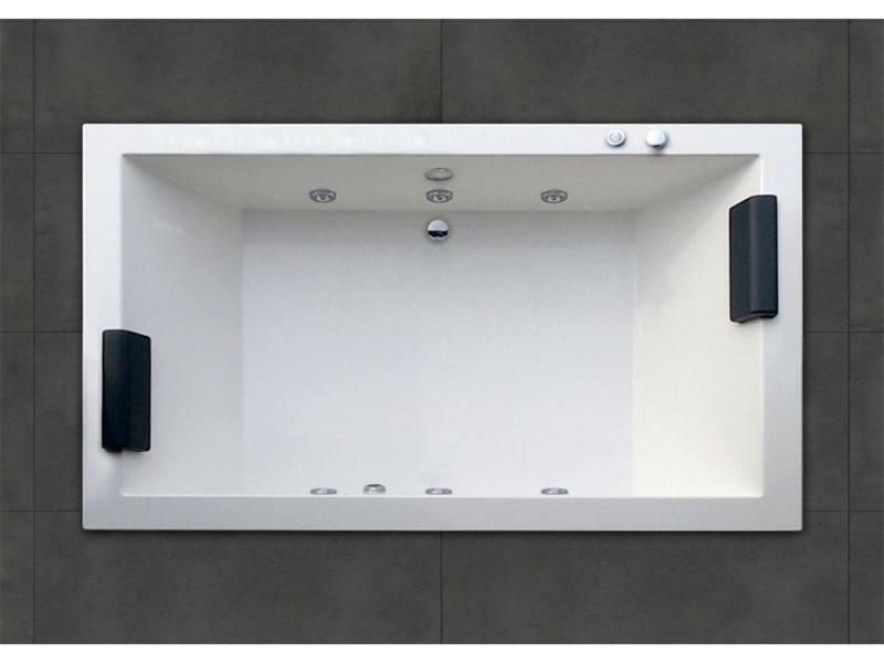 Double Room Rectangular Spa Bath